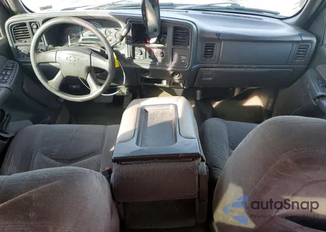 2003 Chevrolet Silverado K1500 из США, поврежденный, VIN 1GCEK19T93Z165869